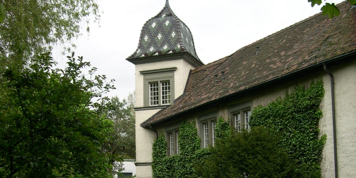 altes_schloss_buempliz